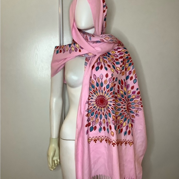 NWOT Pink Multicolor Patterned Fleece Scarf - Picture 10 of 10